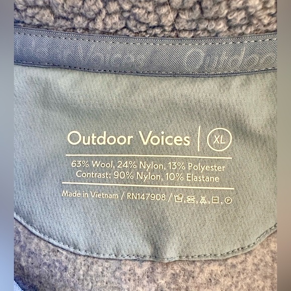 Outdoor Voices MegaFleece Snap Pullover Sweater - Picture 5 of 6